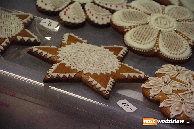 Zdjęcie w galerii na portalu naszwodzislaw.com: Jarmark Pszczeli cieszył się sporym zainteresowaniem  wiadomości z regionu