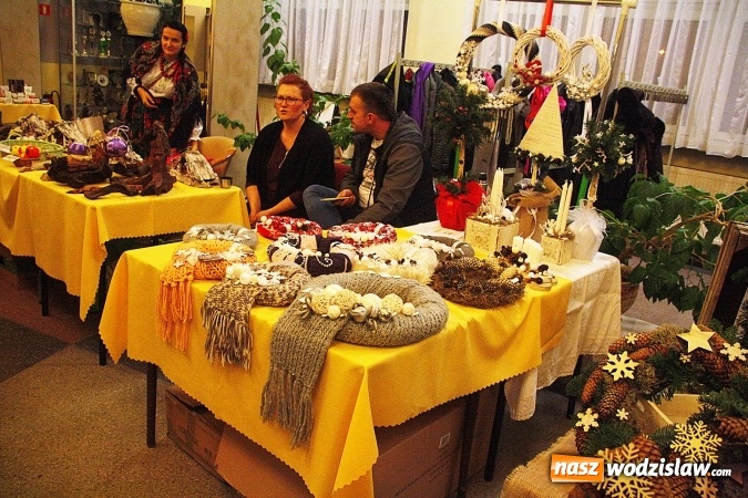 Zdjęcie w galerii na portalu naszwodzislaw.com: Jarmark Pszczeli cieszył się sporym zainteresowaniem  wiadomości z regionu