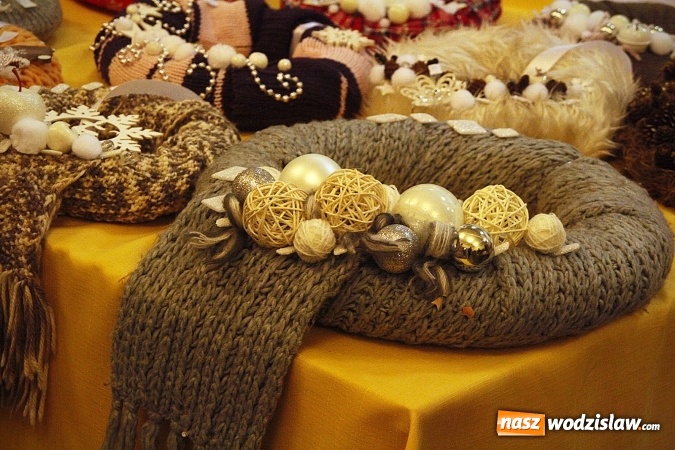 Zdjęcie w galerii na portalu naszwodzislaw.com: Jarmark Pszczeli cieszył się sporym zainteresowaniem  wiadomości z regionu