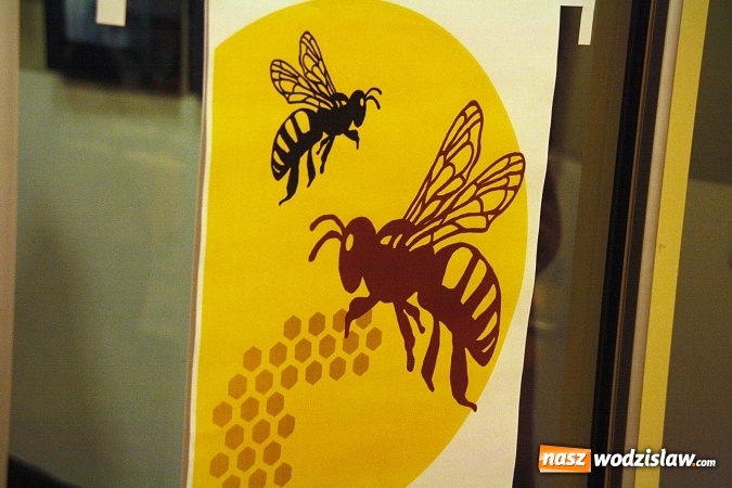 Zdjęcie w galerii na portalu naszwodzislaw.com: Jarmark Pszczeli cieszył się sporym zainteresowaniem  wiadomości z regionu