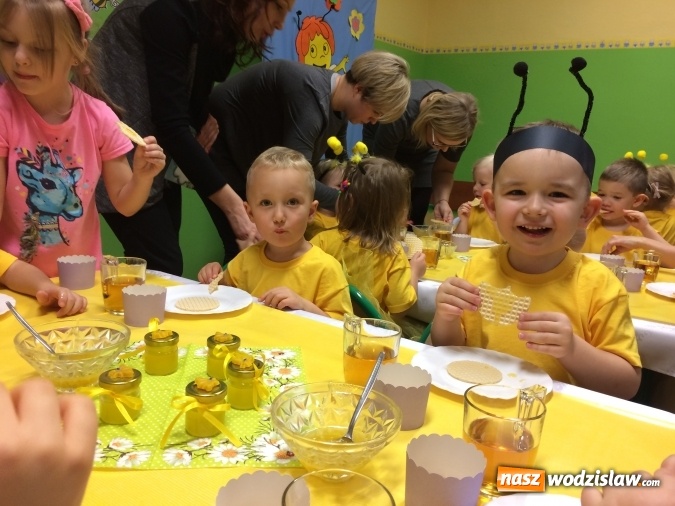 Zdjęcie w galerii na portalu naszwodzislaw.com: Dzieci z 18 stały się prawowitymi przedszkolakami  wiadomości z regionu
