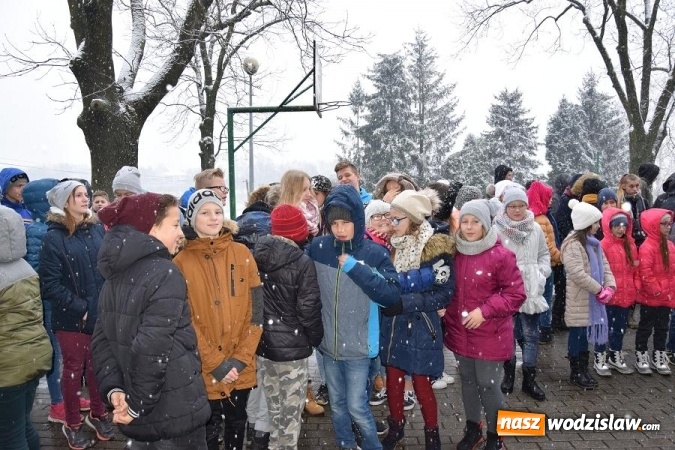 Zdjęcie w galerii na portalu naszwodzislaw.com: Mszana Express Smog Off, czyli jak w Mszanie walczyli o czystsze powietrze  wiadomości z regionu