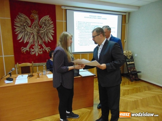 Zdjęcie w galerii na portalu naszwodzislaw.com: Nagrody indywidualne za osiągnięcia w dziedzinie sportu wręczone. W Godowie nagrodzili najlepszych  wiadomości z regionu