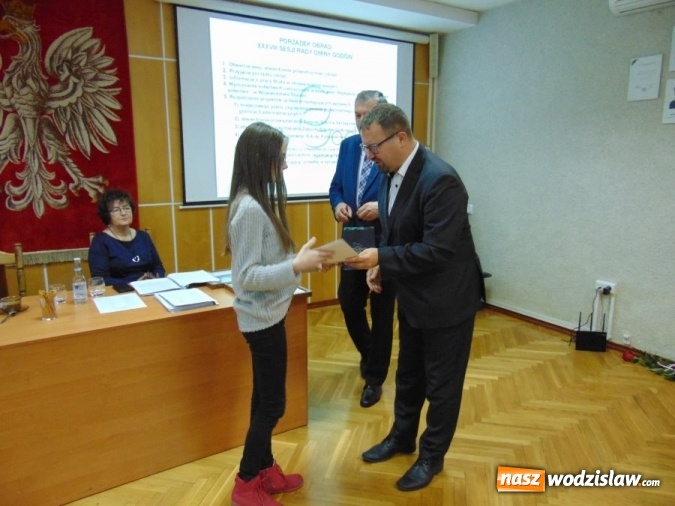 Zdjęcie w galerii na portalu naszwodzislaw.com: Nagrody indywidualne za osiągnięcia w dziedzinie sportu wręczone. W Godowie nagrodzili najlepszych  wiadomości z regionu