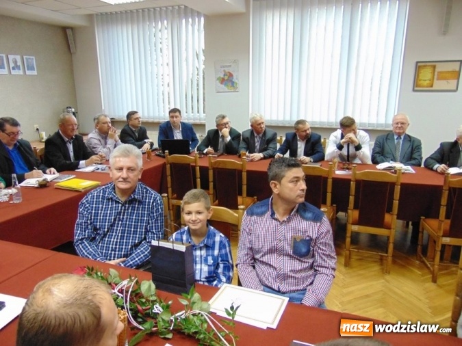 Zdjęcie w galerii na portalu naszwodzislaw.com: Nagrody indywidualne za osiągnięcia w dziedzinie sportu wręczone. W Godowie nagrodzili najlepszych  wiadomości z regionu
