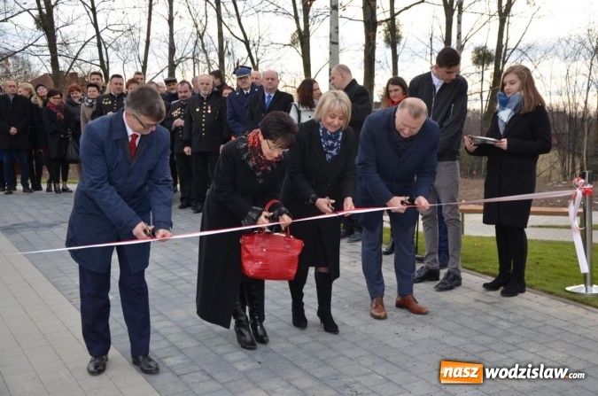 Zdjęcie w galerii na portalu naszwodzislaw.com: W PCKZiU otwarto nową siłownię na świeżym powietrzu wiadomości z regionu