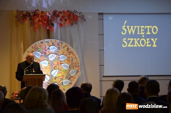 Zdjęcie w galerii na portalu naszwodzislaw.com: W PCKZiU otwarto nową siłownię na świeżym powietrzu wiadomości z regionu