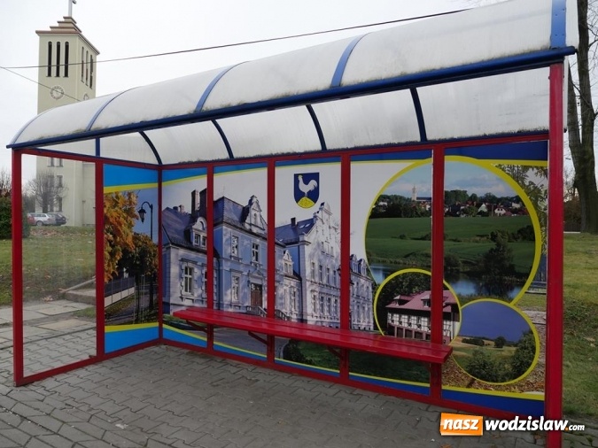 Zdjęcie w galerii na portalu naszwodzislaw.com: Nietypowy przystanek autobusowy w Kokoszycach wiadomości z regionu