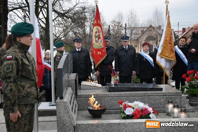 Zdjęcie w galerii na portalu naszwodzislaw.com: Mszana zadbała o grób ofiar Marszu Śmierci  wiadomości z regionu