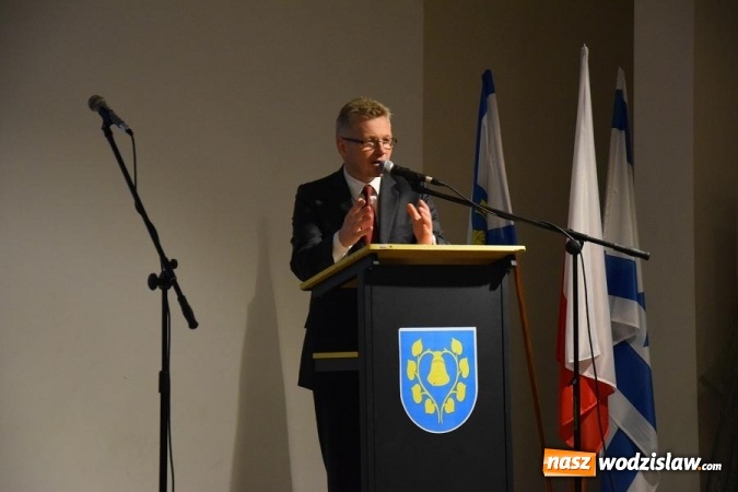 Zdjęcie w galerii na portalu naszwodzislaw.com: Mszana zadbała o grób ofiar Marszu Śmierci  wiadomości z regionu
