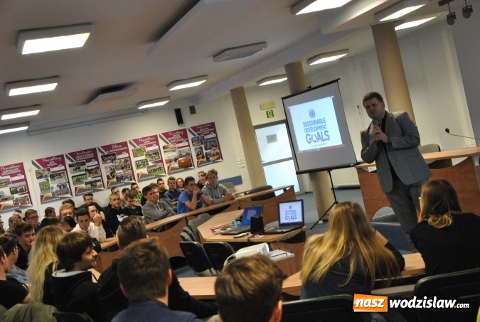 Zdjęcie w galerii na portalu naszwodzislaw.com: Tydzień Edukacji Globalnej w Zespole Szkół Technicznych  wiadomości z regionu