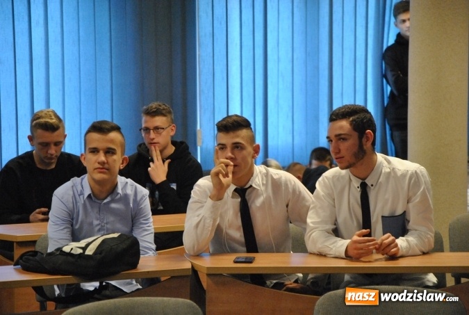 Zdjęcie w galerii na portalu naszwodzislaw.com: Tydzień Edukacji Globalnej w Zespole Szkół Technicznych  wiadomości z regionu
