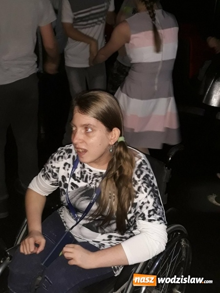 Zdjęcie w galerii na portalu naszwodzislaw.com: Andrzejki dla osób niepełnosprawnych intelektualnie. Bawiło się 130 osób  wiadomości z regionu