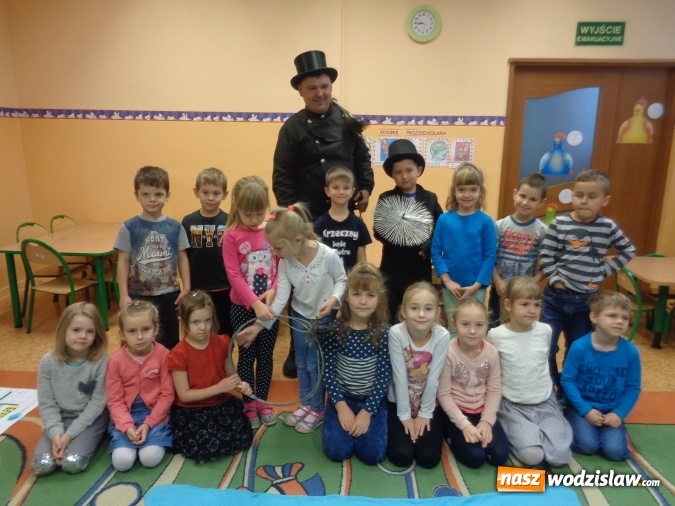 Zdjęcie w galerii na portalu naszwodzislaw.com: Dzieci dowiedziały się o szkodliwości dymu z kominów domowych i pieców grzewczych  wiadomości z regionu