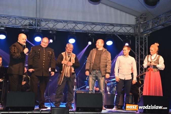 Zdjęcie w galerii na portalu naszwodzislaw.com: Blisko tysiąc osób bawiło się w sobotę na mszańskiej Barbórce wiadomości z regionu