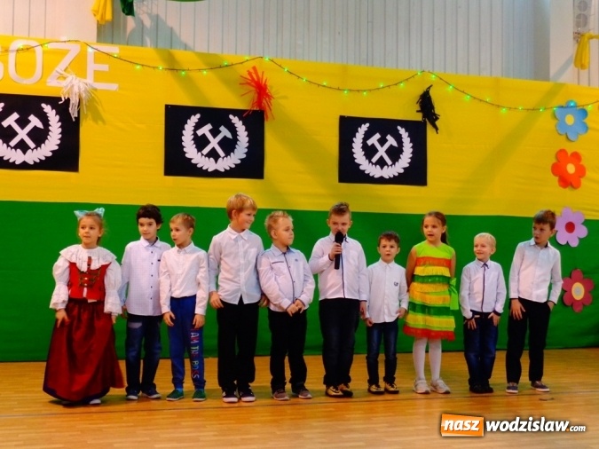 Zdjęcie w galerii na portalu naszwodzislaw.com: Wielkie górnicze święto i wyjątkowi goście w ZSP 5 wiadomości z regionu