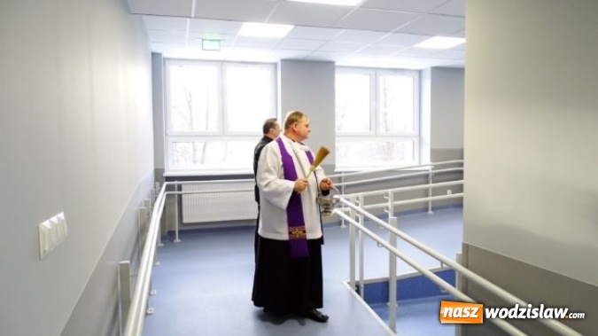 Zdjęcie w galerii na portalu naszwodzislaw.com: Nowy blok operacyjny poświęcony! wiadomości z regionu