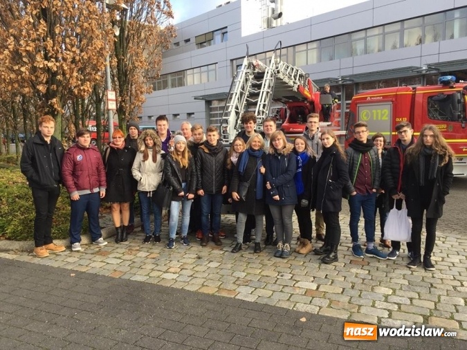 Zdjęcie w galerii na portalu naszwodzislaw.com: Uczniowie ZST i II LO wzięli udział w obradach młodzieżowej Rady ONZ wiadomości z regionu