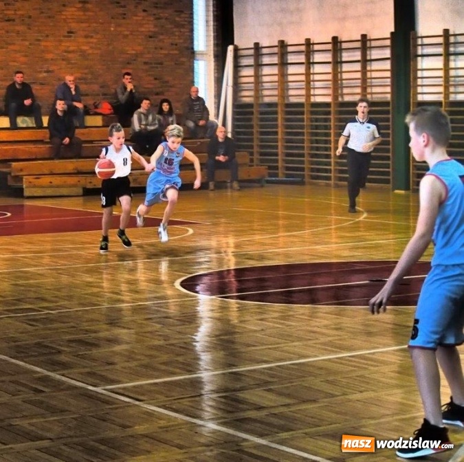 Zdjęcie w galerii na portalu naszwodzislaw.com: Wodzisławscy koszykarze wygrywają wszystkie 3 spotkania turniejowe! wiadomości z regionu