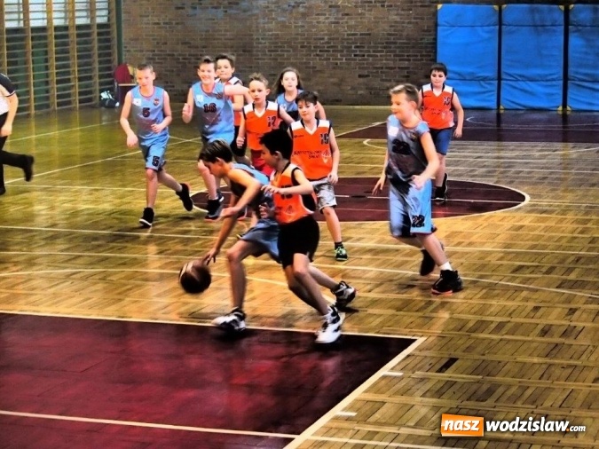 Zdjęcie w galerii na portalu naszwodzislaw.com: Wodzisławscy koszykarze wygrywają wszystkie 3 spotkania turniejowe! wiadomości z regionu