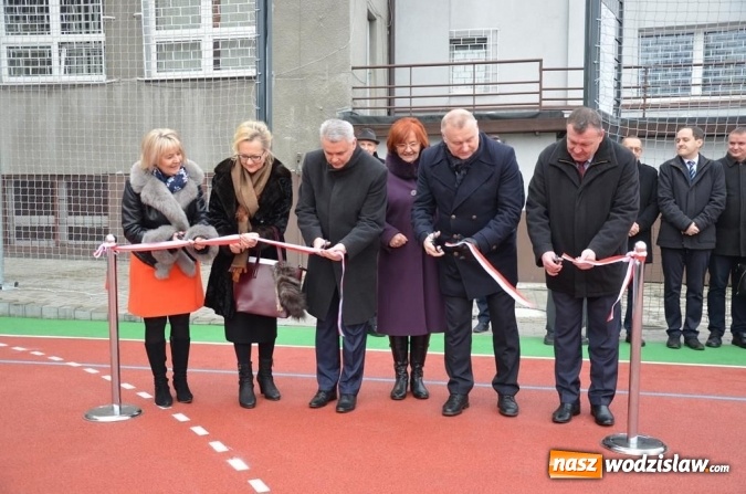 Zdjęcie w galerii na portalu naszwodzislaw.com: 40 lat czekali na boisko! W Rydułtowach powstał wielofunkcyjny obiekt sportowy  wiadomości z regionu