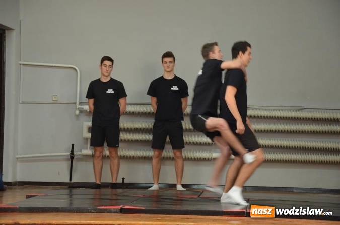 Zdjęcie w galerii na portalu naszwodzislaw.com: 40 lat czekali na boisko! W Rydułtowach powstał wielofunkcyjny obiekt sportowy  wiadomości z regionu