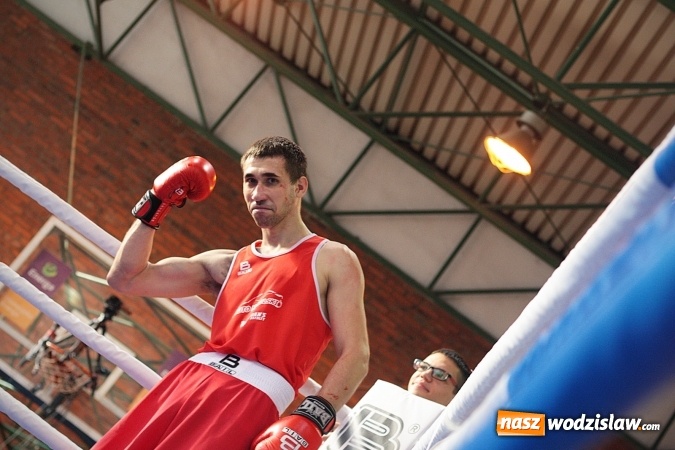 Zdjęcie w galerii na portalu naszwodzislaw.com: Boxing Day w Wodzisławiu Śląskim. Walczą i pomagają  wiadomości z regionu