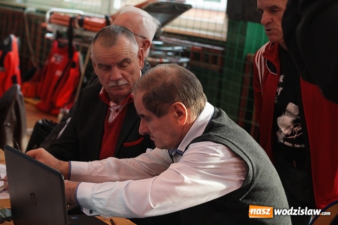 Zdjęcie w galerii na portalu naszwodzislaw.com: Boxing Day w Wodzisławiu Śląskim. Walczą i pomagają  wiadomości z regionu