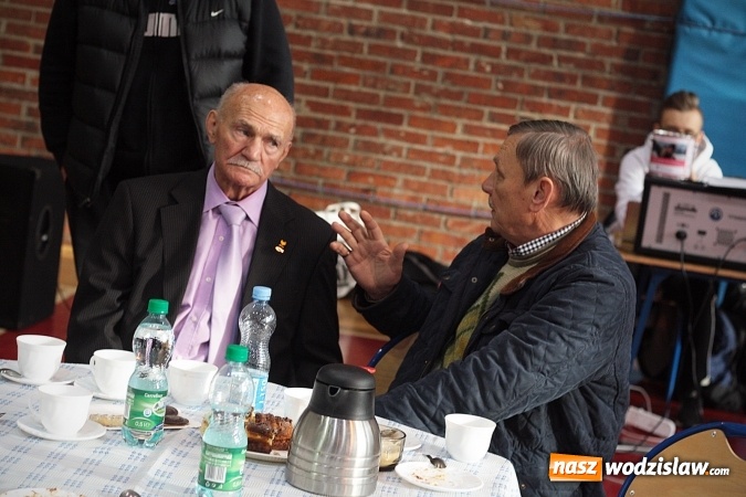 Zdjęcie w galerii na portalu naszwodzislaw.com: Boxing Day w Wodzisławiu Śląskim. Walczą i pomagają  wiadomości z regionu