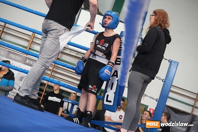 Zdjęcie w galerii na portalu naszwodzislaw.com: Boxing Day w Wodzisławiu Śląskim. Walczą i pomagają  wiadomości z regionu