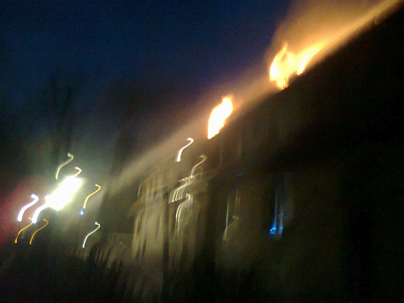 Zdjęcie w galerii na portalu naszwodzislaw.com: Groźny pożar w Radlinie wiadomości z regionu