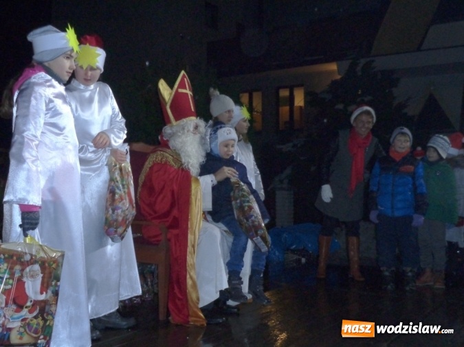 Zdjęcie w galerii na portalu naszwodzislaw.com: Mikołaj zawitał do ZSP numer 5  wiadomości z regionu