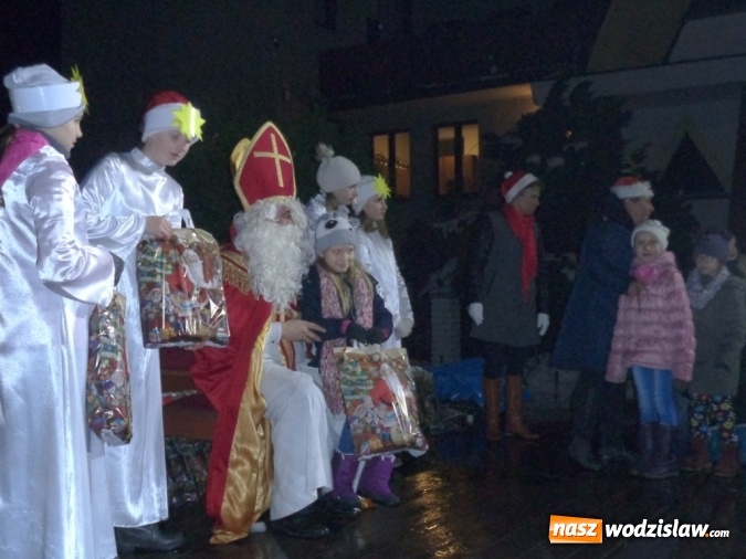 Zdjęcie w galerii na portalu naszwodzislaw.com: Mikołaj zawitał do ZSP numer 5  wiadomości z regionu