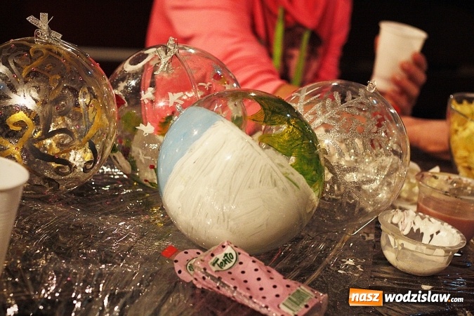 Zdjęcie w galerii na portalu naszwodzislaw.com: Zorganizowano konkurs na najładniejszą bombkę Bożonarodzeniową  wiadomości z regionu