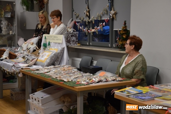 Zdjęcie w galerii na portalu naszwodzislaw.com: Kolejna edycja Jarmarku Pszczelego w Gorzycach  wiadomości z regionu