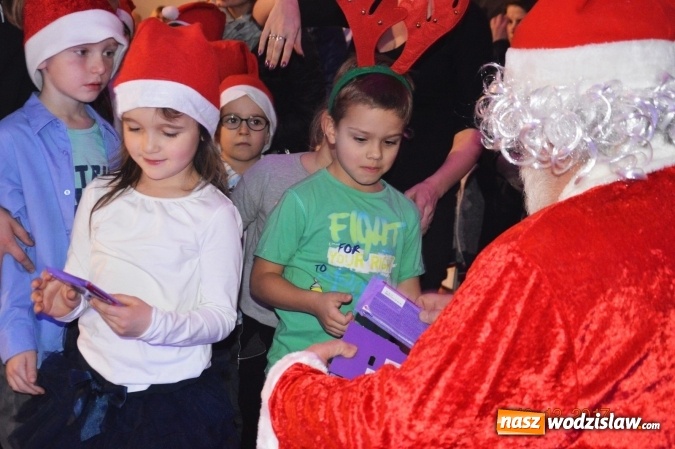 Zdjęcie w galerii na portalu naszwodzislaw.com: W świątecznym klimacie w Zespole Szkolno-Przedszkolnym nr 4 wiadomości z regionu