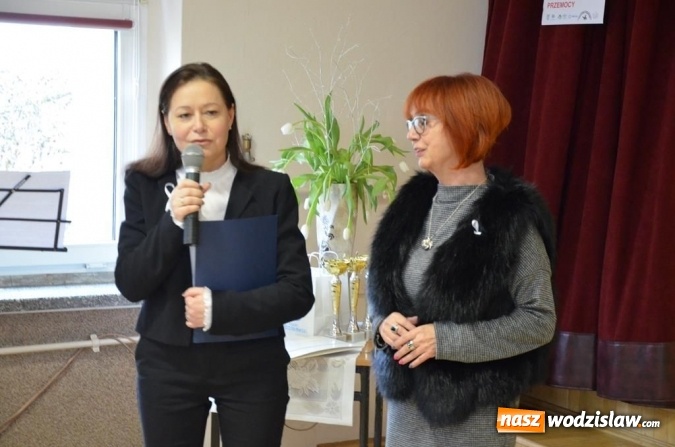 Zdjęcie w galerii na portalu naszwodzislaw.com: Marsz przeciw przemocy. Przeszli ulicami miasta wiadomości z regionu