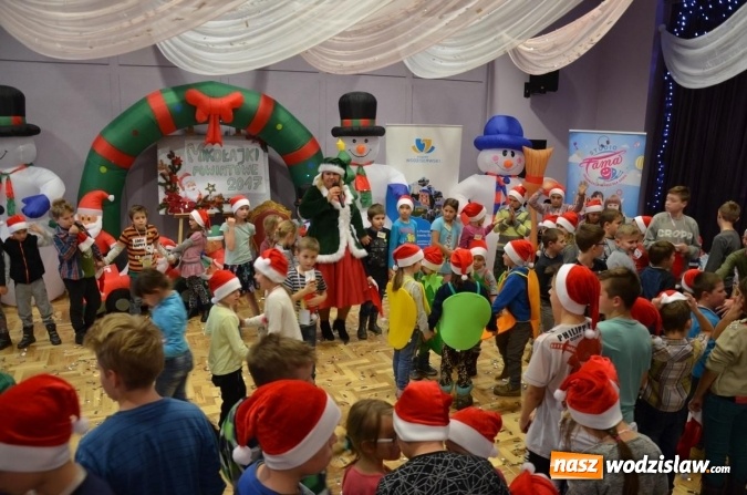 Zdjęcie w galerii na portalu naszwodzislaw.com: Powiatowe Mikołajki dla 140 dzieci wiadomości z regionu