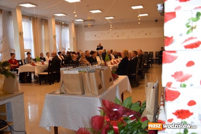 Zdjęcie w galerii na portalu naszwodzislaw.com: Złote i Diamentowe Gody w Gminnym Ośrodku Kultury i Rekreacji w Mszanie wiadomości z regionu
