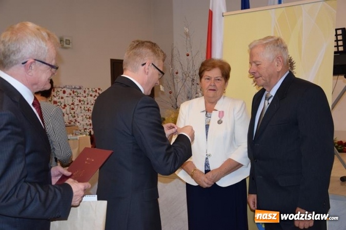 Zdjęcie w galerii na portalu naszwodzislaw.com: Złote i Diamentowe Gody w Gminnym Ośrodku Kultury i Rekreacji w Mszanie wiadomości z regionu