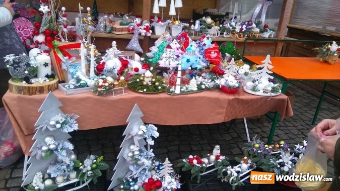 Zdjęcie w galerii na portalu naszwodzislaw.com: Trwa Rydułtowski Jarmark Bożonarodzeniowy  wiadomości z regionu