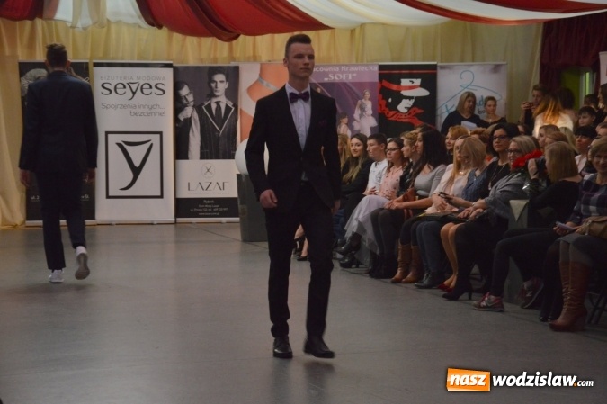 Zdjęcie w galerii na portalu naszwodzislaw.com: Druga edycja Fashion Day w Wodzisławiu, czyli pokaz mody w Ekonomiku  wiadomości z regionu