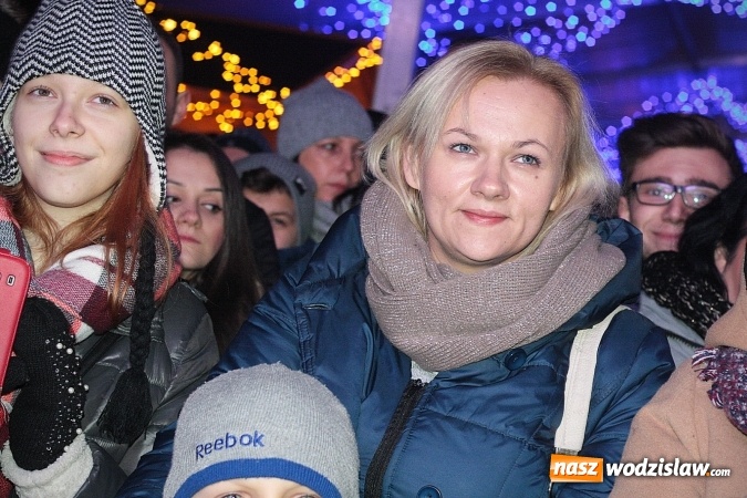 Zdjęcie w galerii na portalu naszwodzislaw.com: Feel na Wodzisławskim Jarmarku Bożonarodzeniowym. ZDJĘCIA  wiadomości z regionu