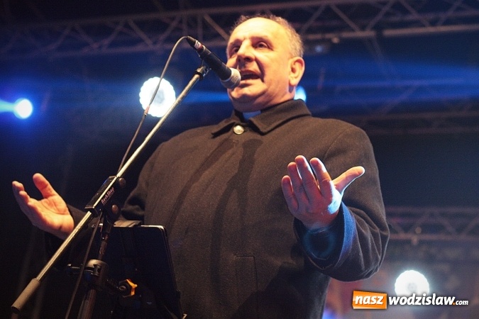 Zdjęcie w galerii na portalu naszwodzislaw.com: Mieszkańcy i władza przy świątecznym stole. Za nami Miejska Wigilia  wiadomości z regionu