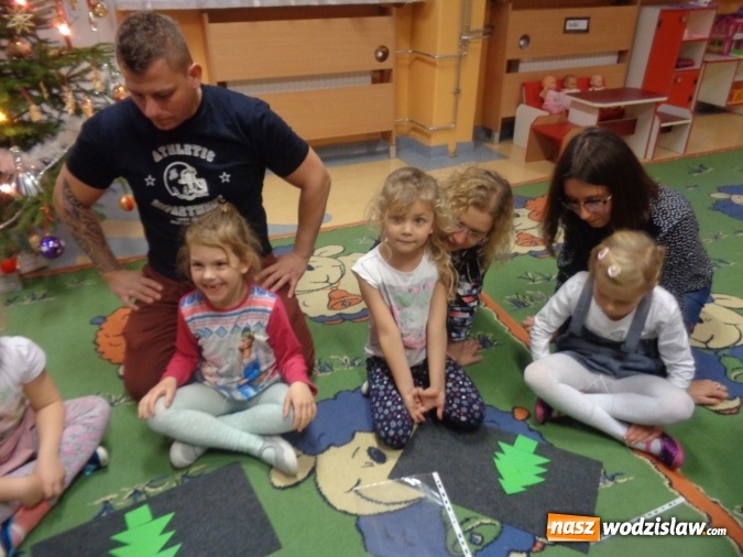 Zdjęcie w galerii na portalu naszwodzislaw.com: Wspólne dekorowanie pierników w osiemnastce  wiadomości z regionu