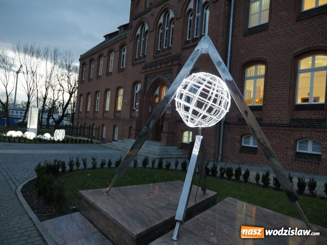 Zdjęcie w galerii na portalu naszwodzislaw.com: Zobacz, jak Wodzisław został przystrojony na święta  wiadomości z regionu