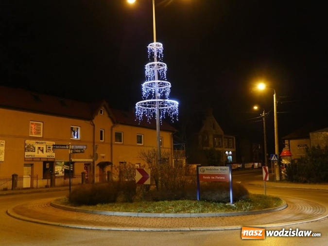 Zdjęcie w galerii na portalu naszwodzislaw.com: Zobacz, jak Wodzisław został przystrojony na święta  wiadomości z regionu