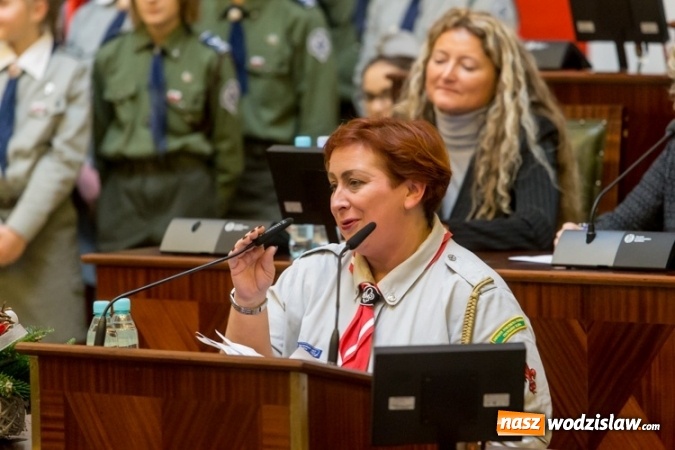 Zdjęcie w galerii na portalu naszwodzislaw.com: Betlejemskie światło rozpaliło Śląskie wiadomości z regionu