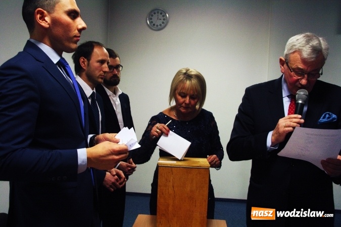 Zdjęcie w galerii na portalu naszwodzislaw.com: Zmiany w powiecie. Danuta Maćkowska nowym wicestarostą  wiadomości z regionu