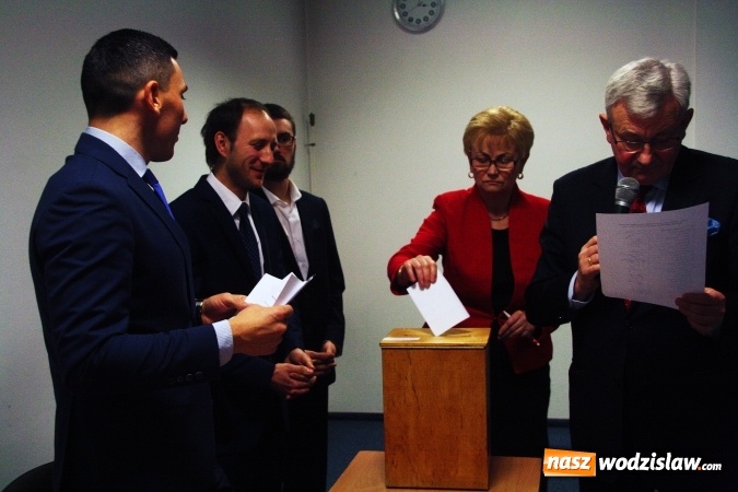 Zdjęcie w galerii na portalu naszwodzislaw.com: Zmiany w powiecie. Danuta Maćkowska nowym wicestarostą  wiadomości z regionu